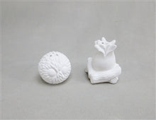 Load image into Gallery viewer, Fire/Soot Salt &amp; Pepper Shaker Set
