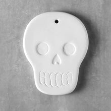 Load image into Gallery viewer, Skull Ornament
